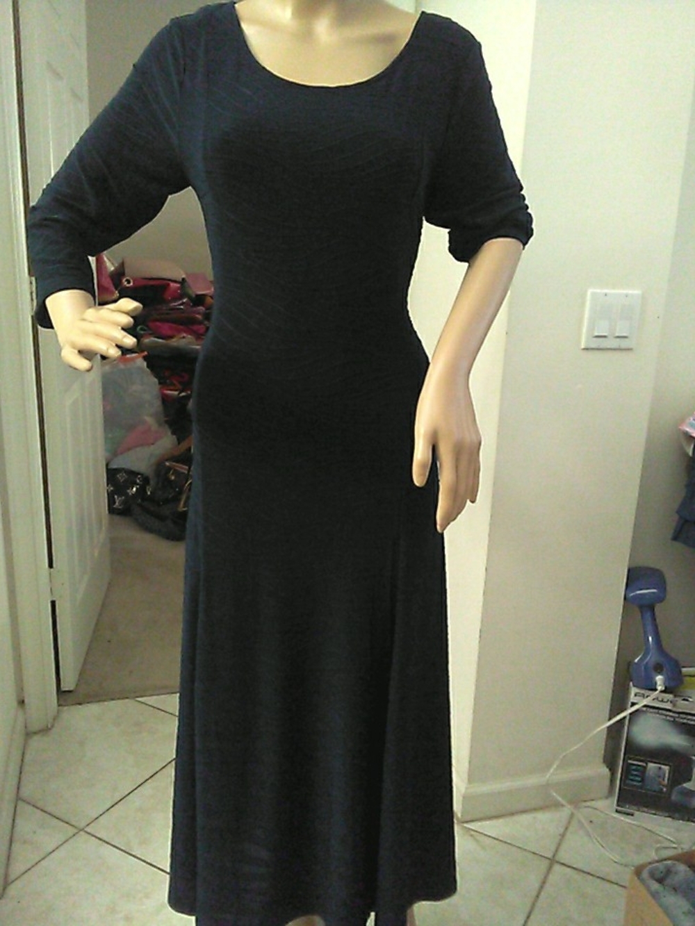 NWT NINA LEONARD DRESS Long Scoop Neck Navy W/ TEXTURED LINES SZ.SM STRETCHY